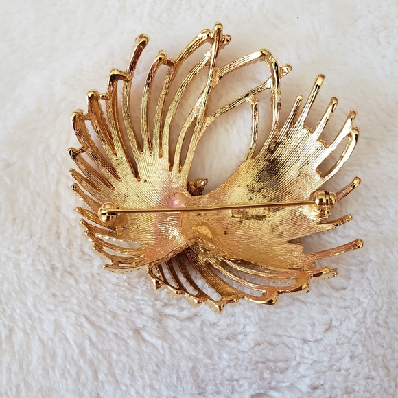 Vintage 1960 Monet Brooch - Picture 5 of 5